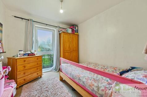 EWE - 2 Flora Court - BedroomA3 (1)