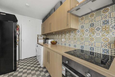 119 St James Road -005