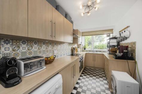 119 St James Road -006