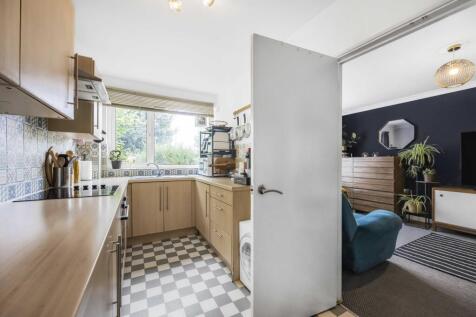 119 St James Road -007