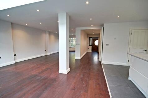 44 Bowness Crescent - Kitchen-Reception