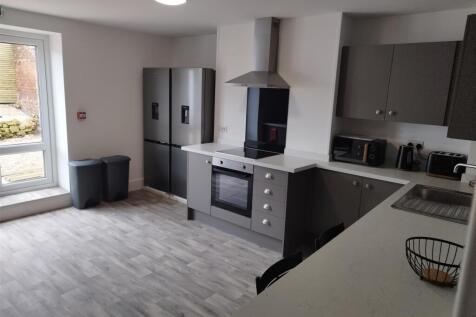 kitchen2.jpg