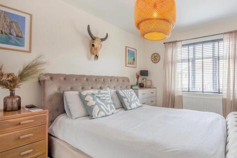 fair bed1.jpeg