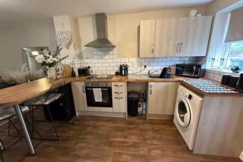 6a kitchen.jpeg