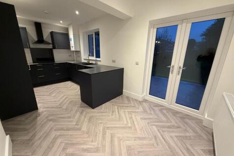 kitchen dining fair.jpeg