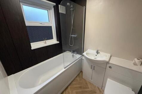 bathroom welbeck.jpeg