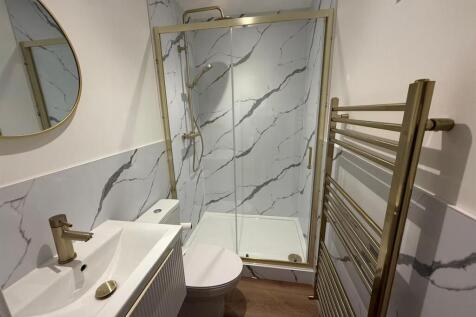 butler bathroom.jpeg