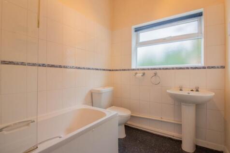 247m x 188m 46 sqm - 8 1 x 6 2 49 sqft

Tiled floo