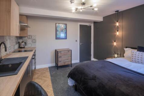 2nd Floor bedroom rear 5 (1)