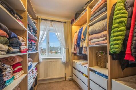 Lrg_Bedroom3