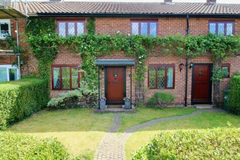 View of Property at the Front - Gus Critchlow EweM