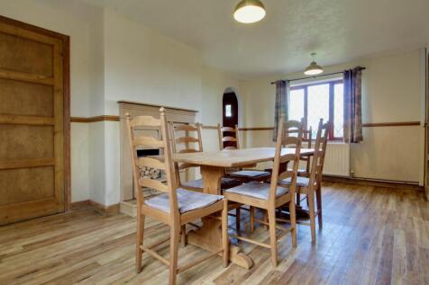 Dining Room - Gus Critchlow EweMove Hinckley