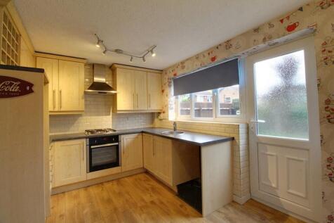 Kitchen 27 Gothic Close 2