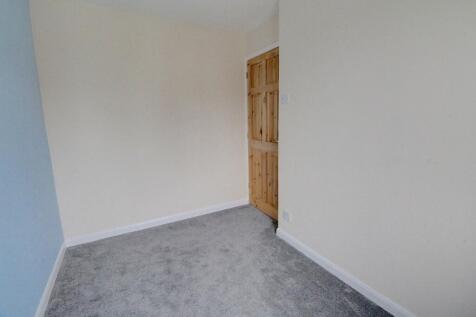 Bedroom 2 27 Gothic Close