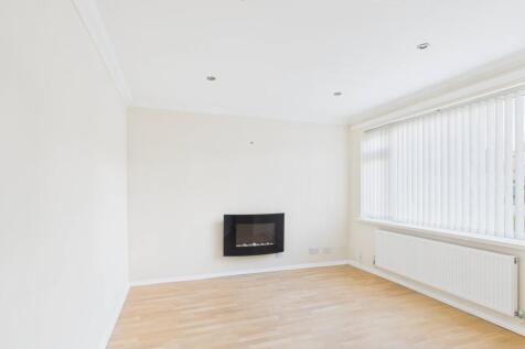 CAM03293G0-PR0248-STILL001