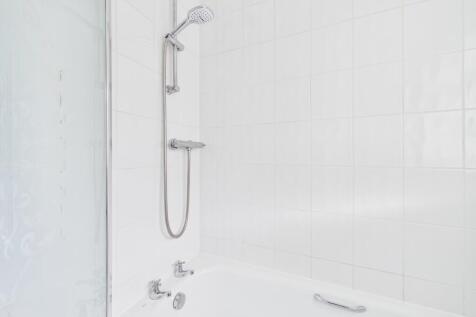 CAM03293G0-PR0248-STILL008