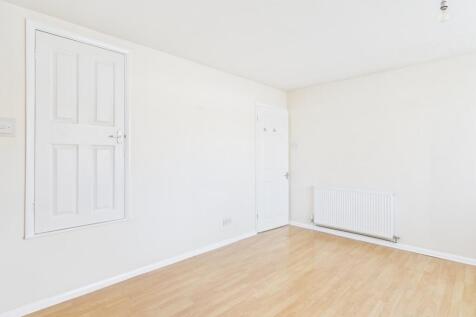 CAM03293G0-PR0248-STILL006