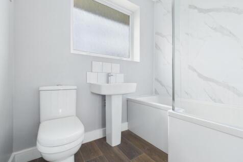 CAM04922G0-PR0083-STILL012