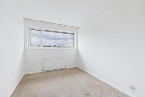 CAM04922G0-PR0083-STILL014