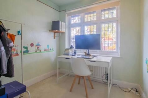 Lrg_bh78awqa2_551046_883637296963701376