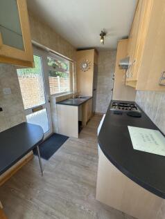 WhatsApp Image 2025-12-05 at 17.50.11 (1)