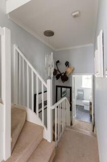 Upper landing