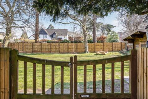 Gated garden