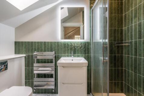 Ensuite shower room