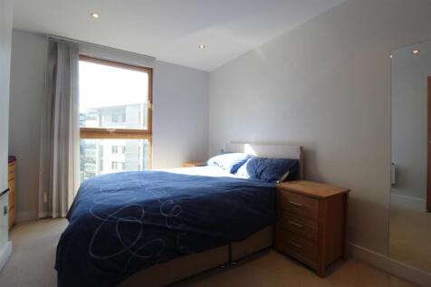 Bedroom.JPG