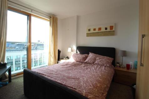Bedroom 1.JPG