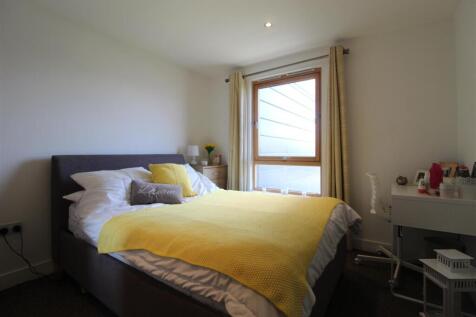 bedroom 2.jpeg