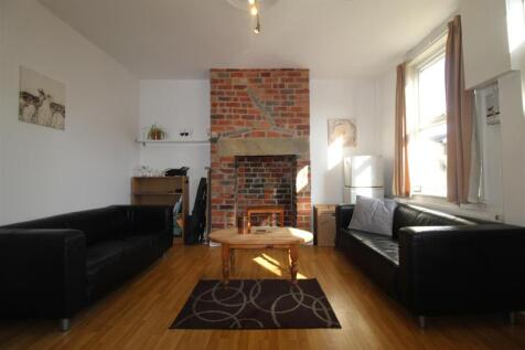 Living Room.JPG