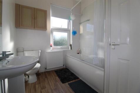 Bathroom.JPG