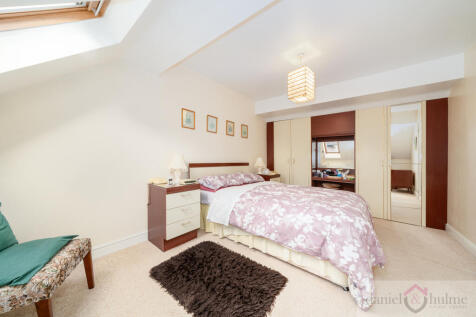18 Abbotts Rd-16