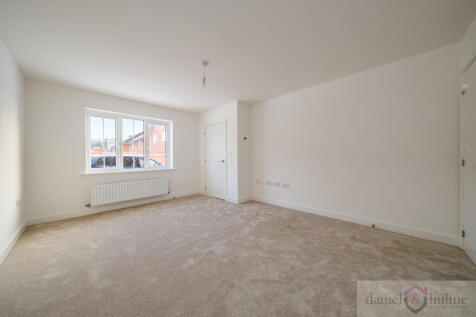 56 Ravensmoor Road-3