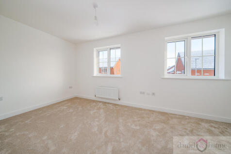 56 Ravensmoor Road-24