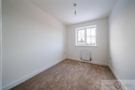 56 Ravensmoor Road-16