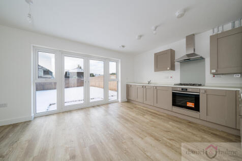 56 Ravensmoor Road-4