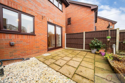 26 Pickwood Avenue-28