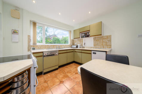 11 Spinney Close Endon-17