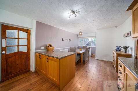 31 Campbell Avenue-1