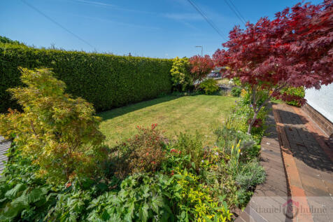 31 Campbell Avenue-70