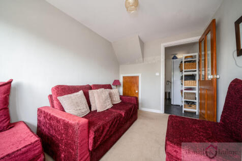 31 Campbell Avenue-12