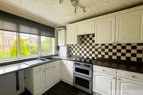 Kitchen 2 .jpeg