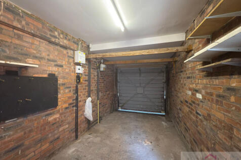 Garage 2.jpeg