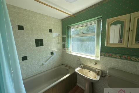 Bathroom 3
