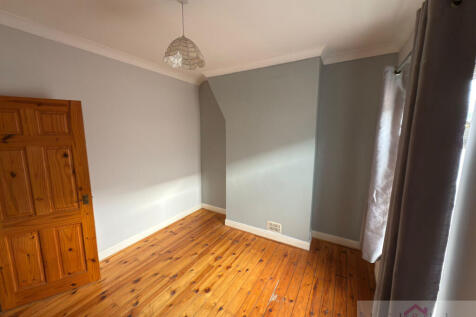 WhatsApp Image 2025-11-19 at 13.01.08 (3).jpeg