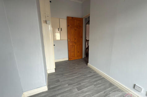 WhatsApp Image 2025-11-19 at 13.01.07 (2).jpeg