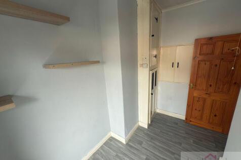 WhatsApp Image 2025-11-19 at 13.01.07 (1).jpeg