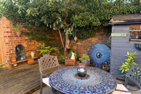 00690619-b377-449b-a54b-e8a991bbdb44